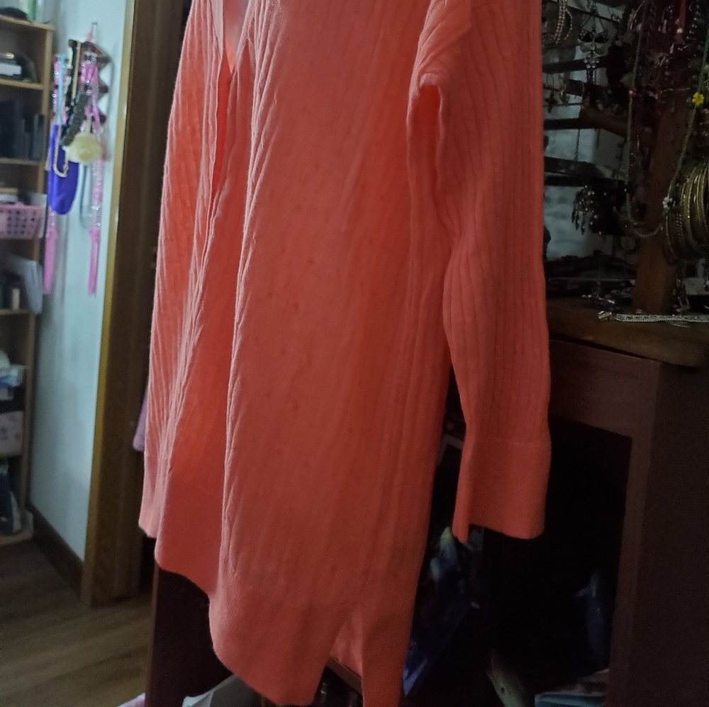 New Sweater light Color Peach - Picture 3 of 8